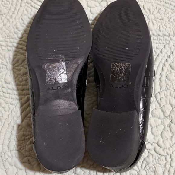 Aldo Women’s shoes Size 6 Black Croc Embossed Loafers Gold Detail Block Heel - Picture 8 of 9